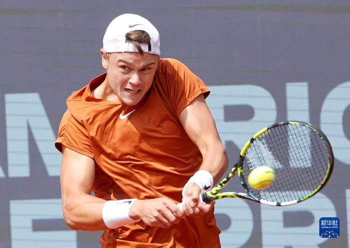 以不断的跑 以不断的跑