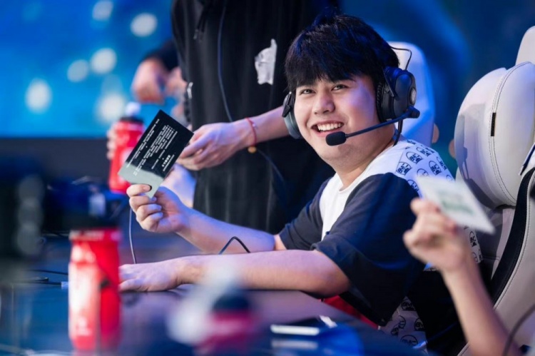 敬与荣耀 敬与荣耀